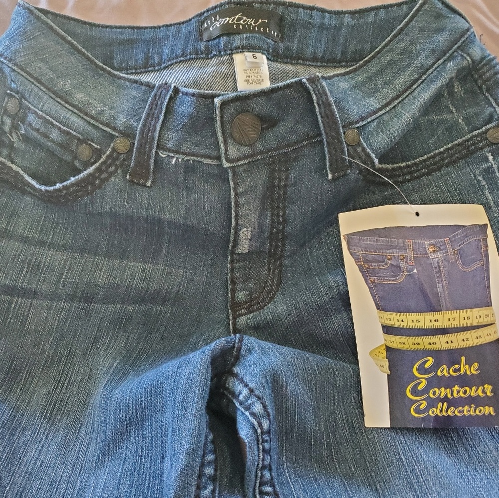 Used Cache Contour bootcut Jean's size 6